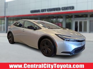 Used 2023 Toyota Prius LE image 1