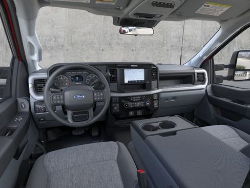 New 2026 Ford F350 4x4 Regular Cab DRW Super Duty image 9