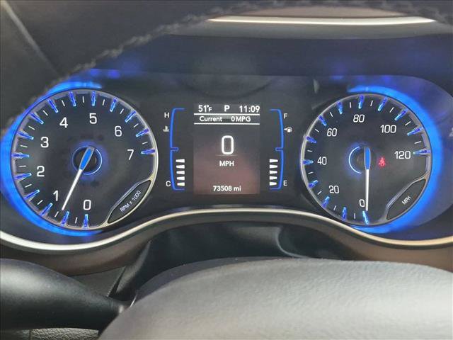 Used 2022 Chrysler Voyager LX w/ Fleet Security Group FWD image 5