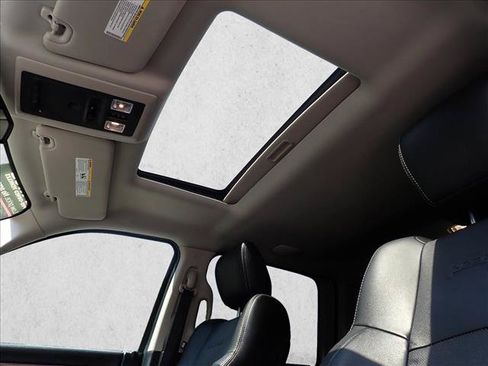 Used 2014 RAM 1500 Laramie w/ Convenience Group AWD/4WD image 12