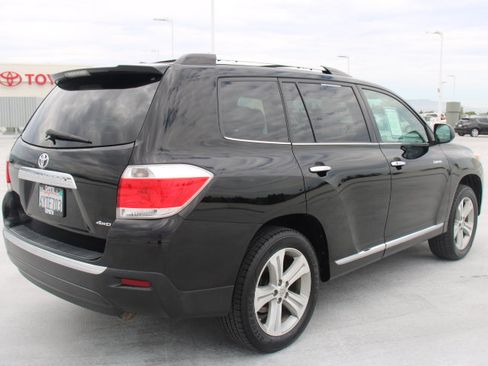 Used 2013 Toyota Highlander Limited AWD/4WD image 3