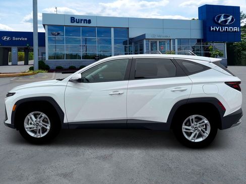 Used 2026 Hyundai Tucson SE FWD image 3
