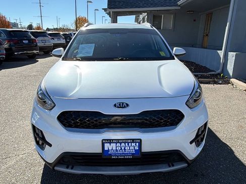 Used 2021 Kia Niro LX image 2