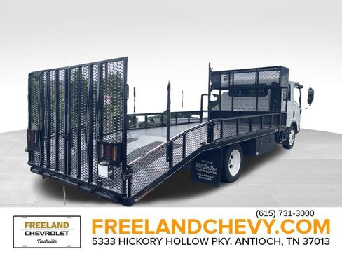 Used 2024 Chevrolet Low Cab Forward RWD image 3