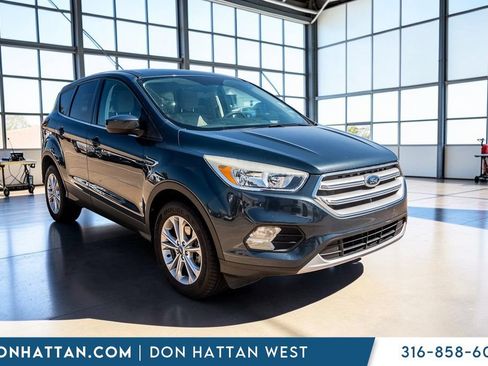 Used 2019 Ford Escape SE FWD image 30
