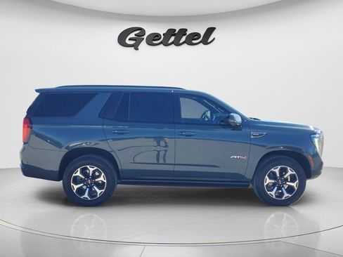 Used 2025 GMC Yukon AT4 w/ AT4 Premium Package image 3