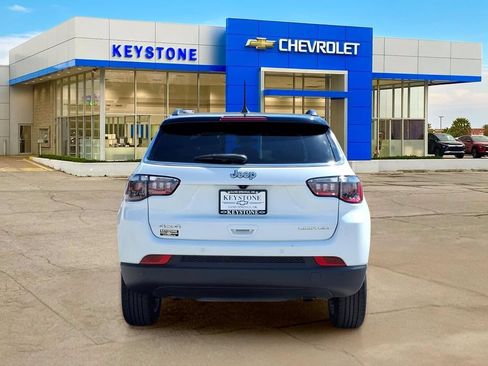 Used 2025 Jeep Compass Limited AWD/4WD image 6