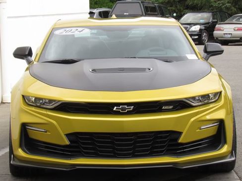 Used 2024 Chevrolet Camaro SS RWD image 3
