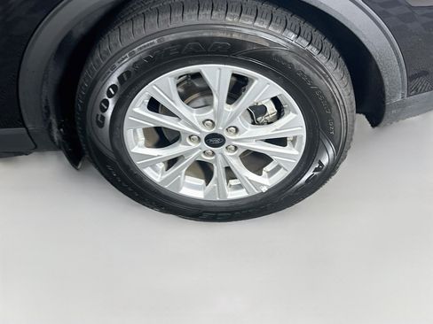 Used 2025 Ford Escape Active FWD image 11