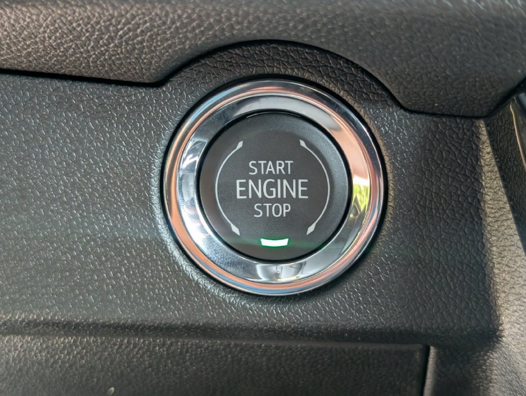New 2027 Chevrolet Traverse LT FWD image 21