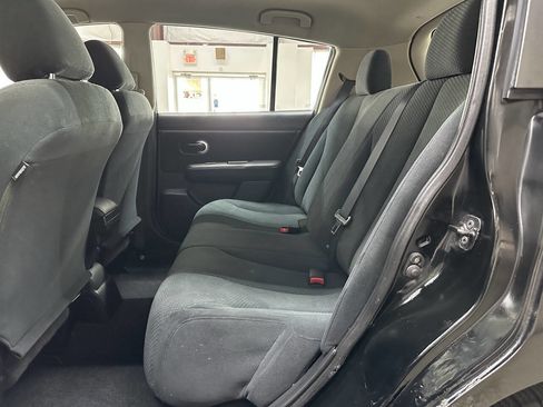 Used 2011 Nissan Versa 1.8 S image 13