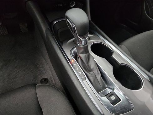 Used 2023 Chevrolet Malibu LT image 34