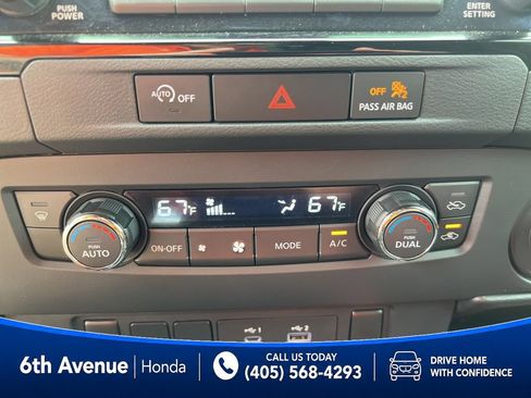 Used 2023 Nissan Frontier PRO-4X w/ Tow Package AWD/4WD image 39