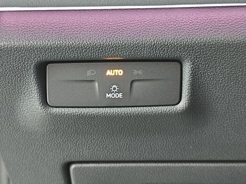 New 2026 Volkswagen Tiguan SE R-Line AWD/4WD image 26