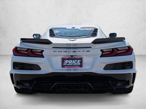 Used 2023 Chevrolet Corvette Z06 image 8
