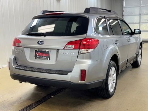 Used 2010 Subaru Outback 2.5i Premium AWD/4WD image 5