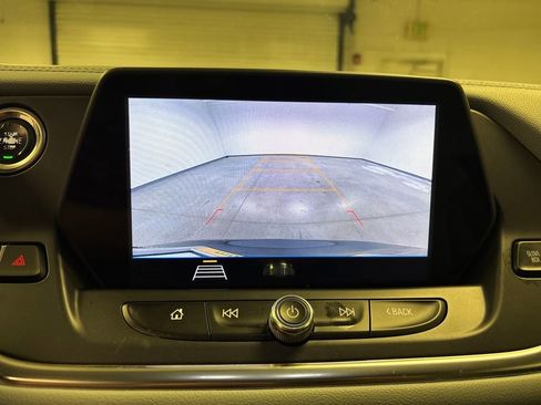 Used 2020 Chevrolet Blazer LT image 39