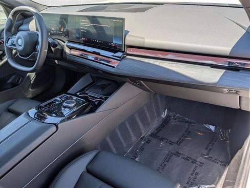 Certified 2026 BMW i5 eDrive40 w/ Convenience Package RWD image 23