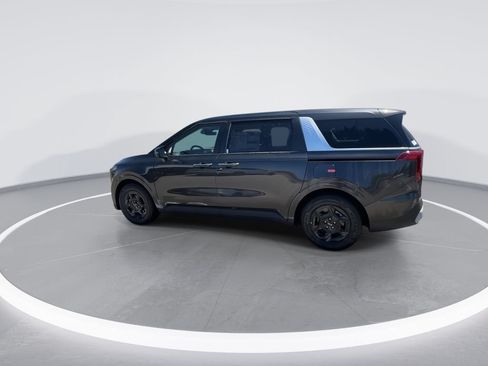 New 2026 Kia Carnival FWD image 5