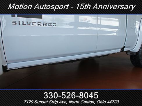 Used 2018 Chevrolet Silverado 1500 Custom w/ Custom Convenience Package AWD/4WD image 40