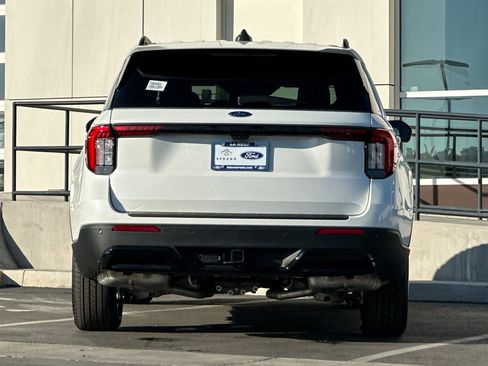New 2026 Ford Explorer ST-Line w/ Premium Package image 4