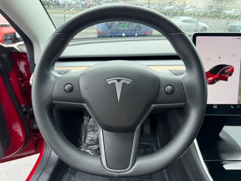 Used 2018 Tesla Model 3 Mid Range image 11