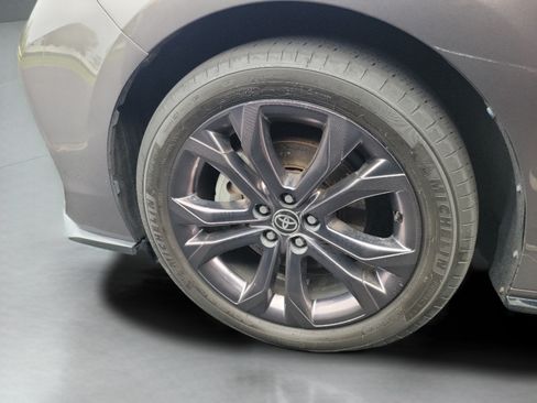 Used 2022 Toyota Sienna XSE FWD image 28