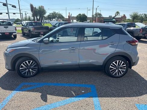 Certified 2023 Nissan Kicks SV FWD image 3