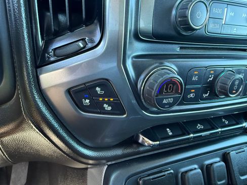 Used 2018 Chevrolet Silverado 1500 LTZ Z71 w/ Redline Edition AWD/4WD image 24