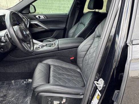 Used 2024 BMW X6 xDrive40i w/ Premium Package AWD/4WD image 12