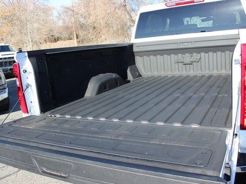 Used 2023 Chevrolet Silverado 2500 LT image 13