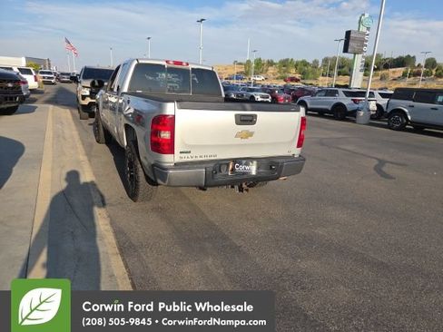 Used 2011 Chevrolet Silverado 1500 LT w/ All-Star Edition AWD/4WD image 11
