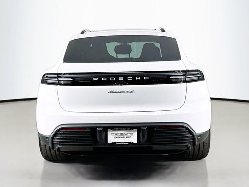 New 2026 Porsche Macan 4S Electric AWD/4WD image 10