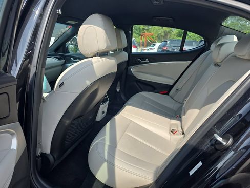 Used 2024 Genesis G70 2.5T AWD/4WD image 24