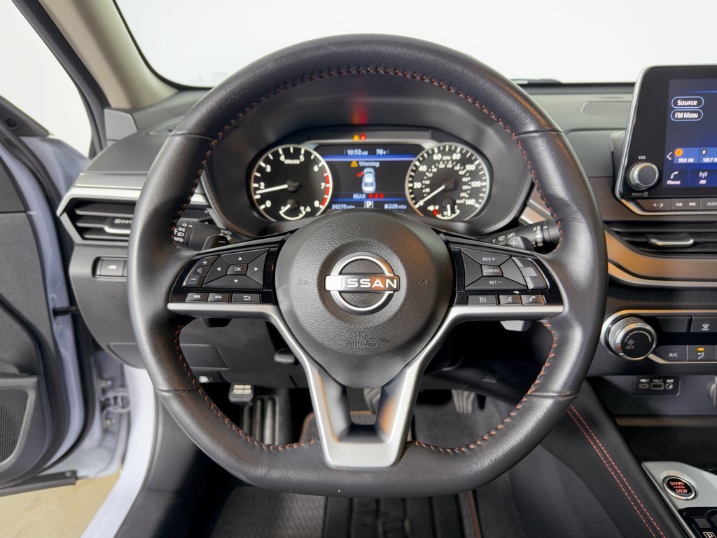 Used 2023 Nissan Altima 2.5 SR FWD image 10