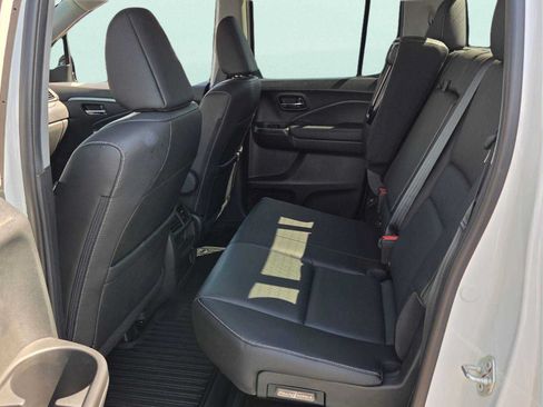 Used 2023 Honda Ridgeline RTL-E image 13