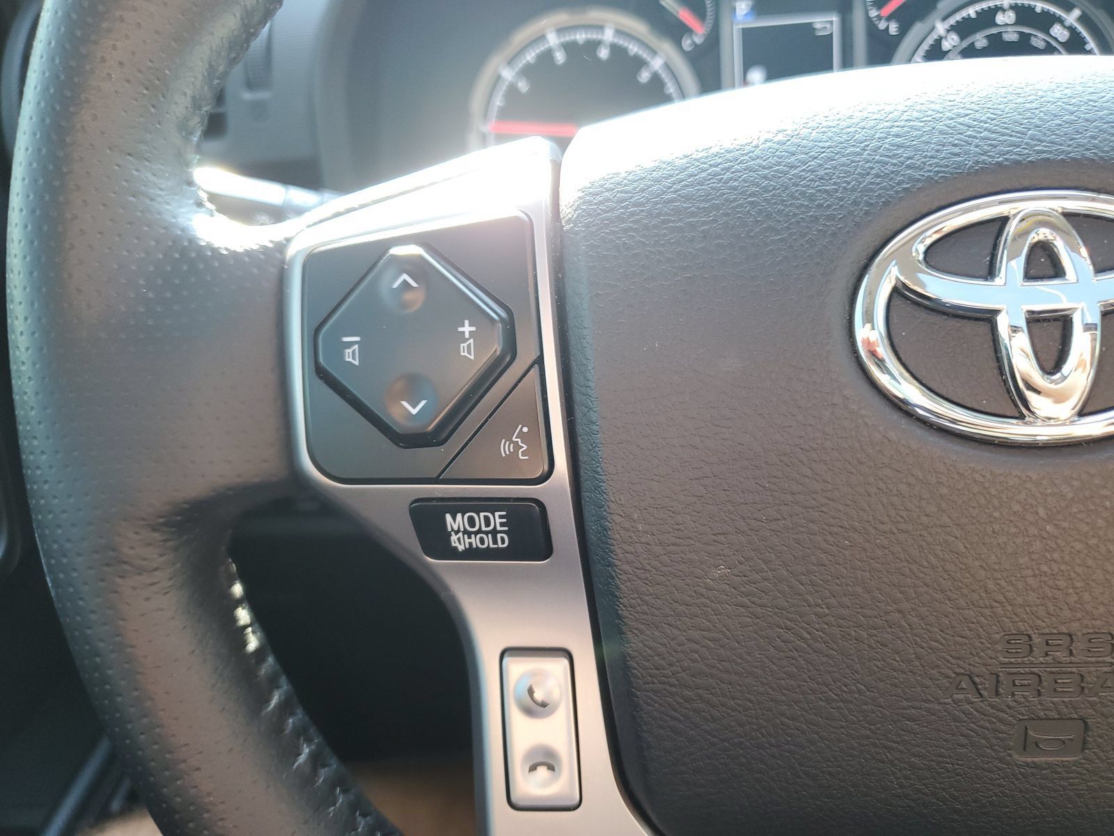 Used 2023 Toyota 4Runner Limited AWD/4WD image 22