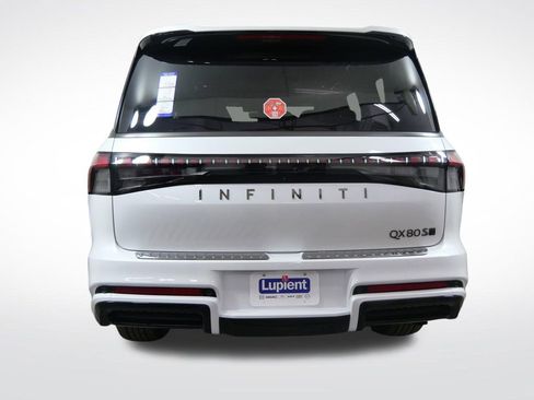 New 2026 INFINITI QX80 4WD image 4