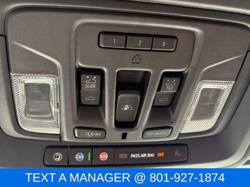 Used 2024 GMC Sierra 3500 Denali Ultimate AWD/4WD image 33