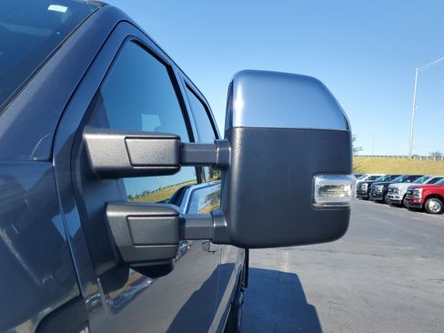 Used 2024 Ford F250 Platinum image 4