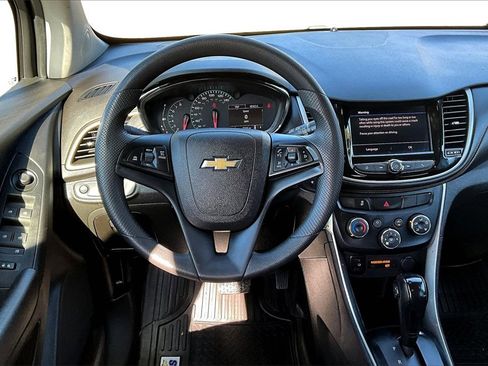 Certified 2020 Chevrolet Trax LS w/ Tint and Cruise Package image 9