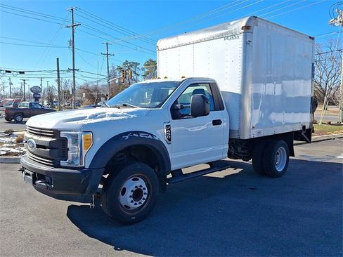 Used 2017 Ford F450 XL image 3