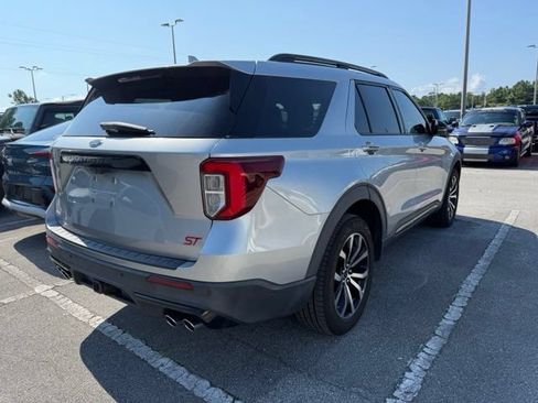 Used 2020 Ford Explorer ST w/ Premium Technology Package AWD/4WD image 3