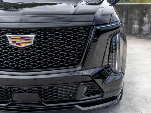 Used 2026 Cadillac Escalade V AWD/4WD image 16