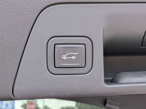 Used 2023 Buick Envision Preferred FWD image 13