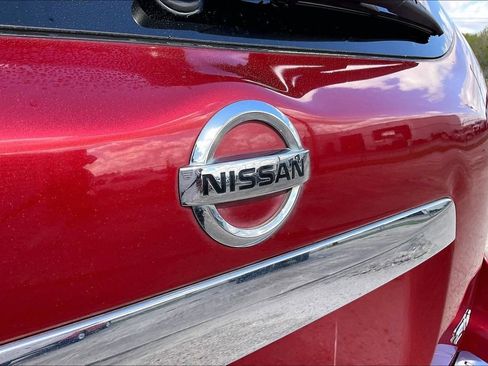 Used 2017 Nissan Pathfinder SV FWD image 27