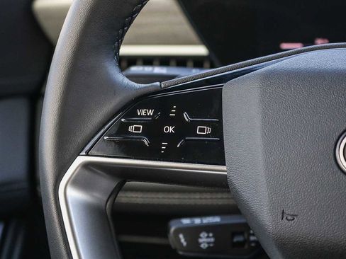 Used 2025 Audi Q6 e-tron Premium w/ Convenience Package image 20