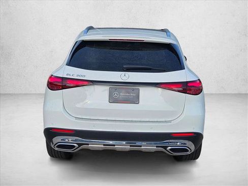 Used 2026 Mercedes-Benz GLC 300 image 6
