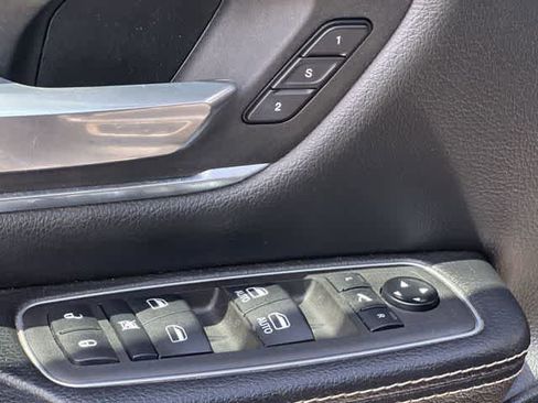 Used 2021 RAM 1500 Laramie w/ Sport Appearance Package AWD/4WD image 30