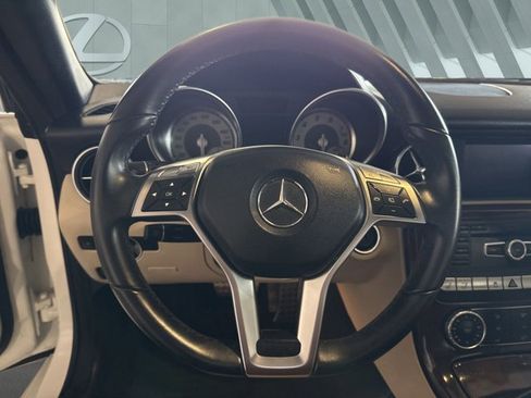 Used 2015 Mercedes-Benz SLK 250 image 12